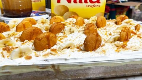 Banana Pudding Cake Recipe | DIY Joy Projects and Crafts Ideas