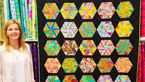 Donna Jordan’s Hexagon Pinwheels Quilt With Free Pattern | DIY Joy Projects and Crafts Ideas