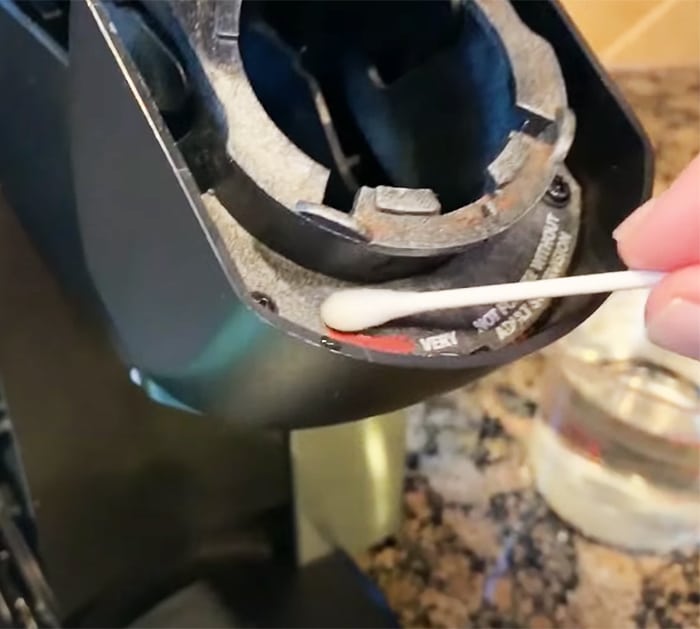 DIY Keurig Cleaning - Easy Way To Clean A Keurig Coffee Maker
