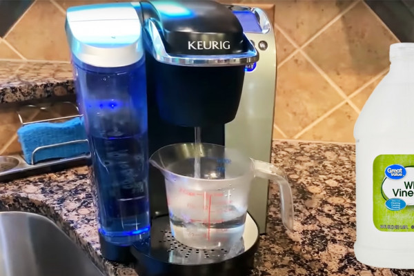 How To Clean Keurig In Less Than 5 Minutes - 5 Minute Cleaning - Cleaning Tips