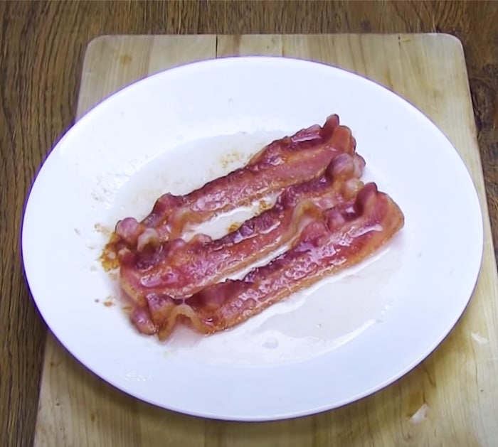Cook Bacon in Microwave - Cooking Bacon Tips and Tricks
