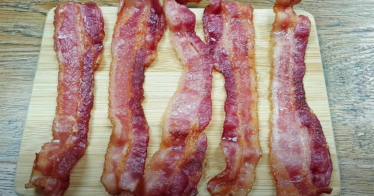 How To Cook Bacon In The Microwave | DIY Joy Projects and Crafts Ideas