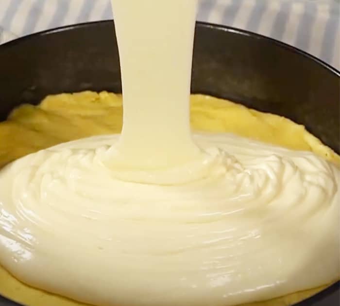 Butter Cake Recipes - 1 Minute Recipe - Ooey Gooey Butter Cake Dessert