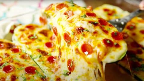 How To Make Pizza Zucchini Boats | DIY Joy Projects and Crafts Ideas