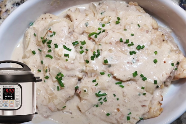 Instant Pot Sour Cream And Onion Chicken Recipe - Instant Pot Recipes - Sour Cream and Onion Chicken