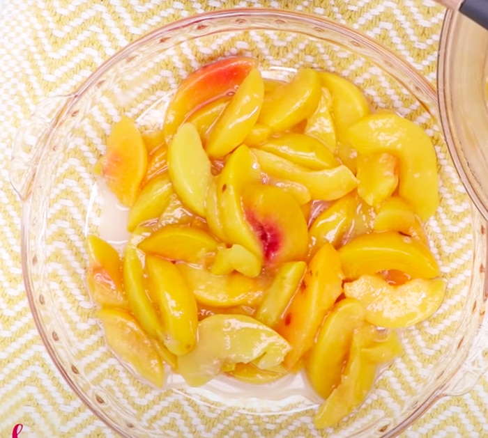 Peach Desserts - Peach Crisp Recipes - Sweet Peach Recipes