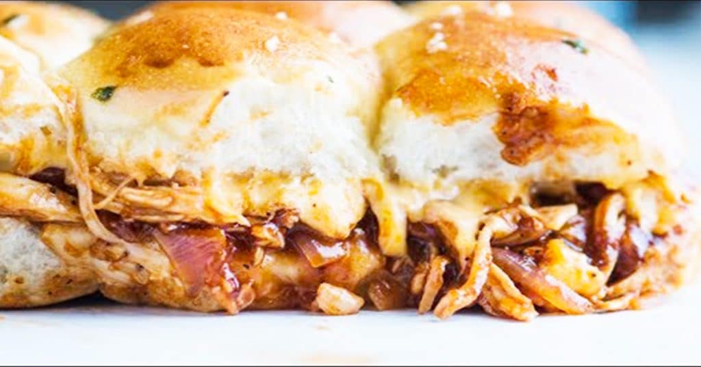 Pull Apart BBQ Chicken Sliders Recipe - BBQ Sliders - Chicken Sliders Recipe