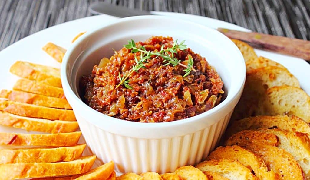 Bacon Jam Recipe - How To Make Bacon Jam - Easy Condiment Ideas