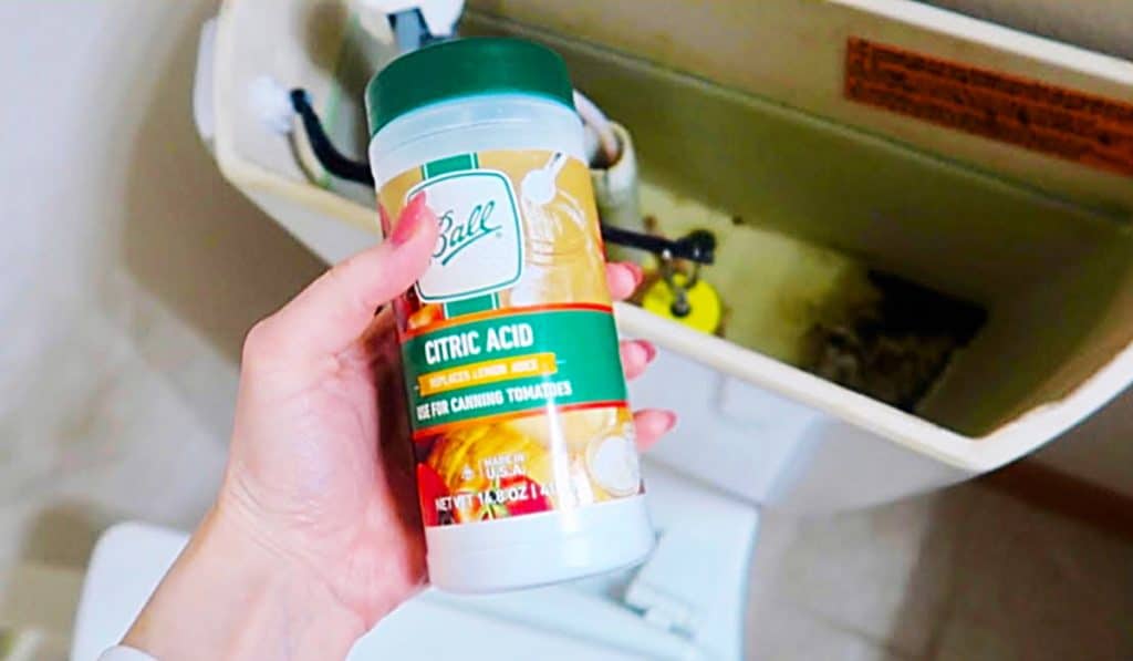 How To Keep A Bathroom Smelling Fresh - Bathroom Hacks - Easy Cleaning Ideas