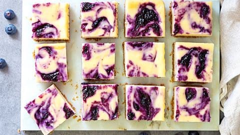 Blueberry Cheesecake Swirl Bars Recipe | DIY Joy Projects and Crafts Ideas