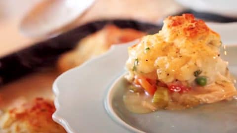Beth’s Chicken And Biscuit Casserole Recipe | DIY Joy Projects and Crafts Ideas