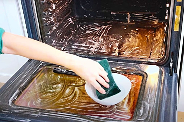 How To Clean A Non Self Cleaning Oven - Easy Oven Cleaning - Natural Oven Cleaner