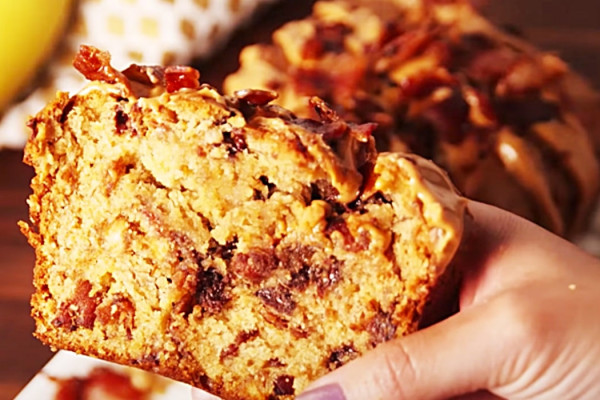 Elvis Banana Bread Recipe - How To make An Elvis Recipe - Easy Peanut Butter And Banana Bread Recipe