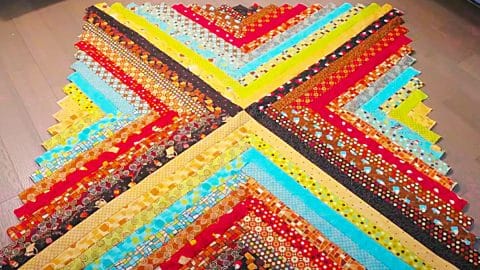Easy Jelly Roll Quilt With Free Pattern | DIY Joy Projects and Crafts Ideas