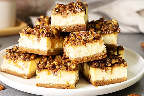 Pecan Cheesecake Bars Recipe - Easy Pecan Bar Recipe - Snack Ideas
