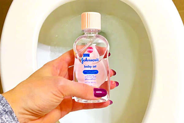 How To Clean Urine Smells - How To Clean A Toilet - Deep Toilet Cleaning Ideas