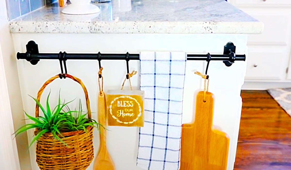 Farmhouse Towel Rack  Farmhouse Decor DIY 