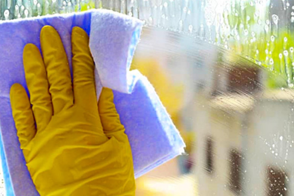 Homemade Window Cleaner Recipe - How To Make Window Cleaner - DIY Cleaners