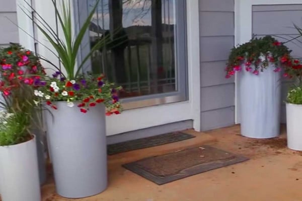DIY Tall Patio Planter From Trash Can - DIY Patio Planter