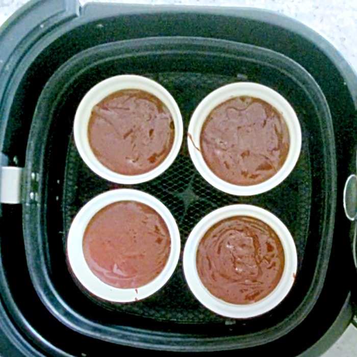Air Fryer Cake Recipe - Air Fryer Chocolate Mousse Recipe - Easy Dessert Ideas