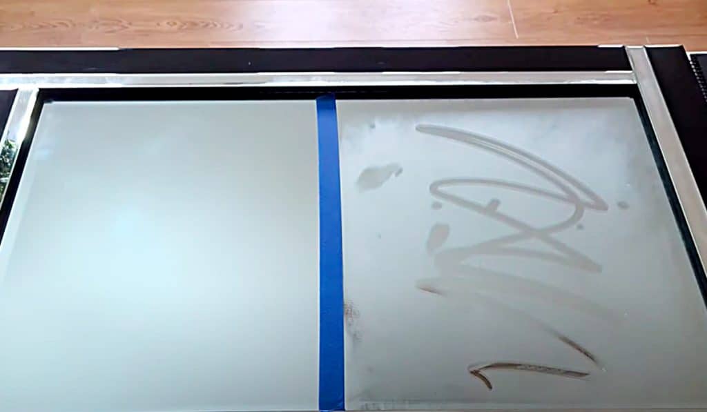 How To Clean A Mirror - Make A Mirror Anti Fog - Shampoo Mirror Hack