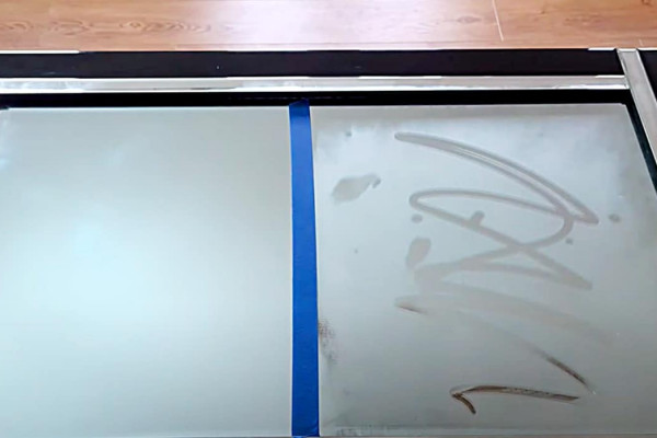 How To Clean A Mirror - Make A Mirror Anti Fog - Shampoo Mirror Hack