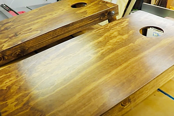 DIY Cornhole Boards - Easy Way To Make Cornhole Boards - DIY Game Board Ideas