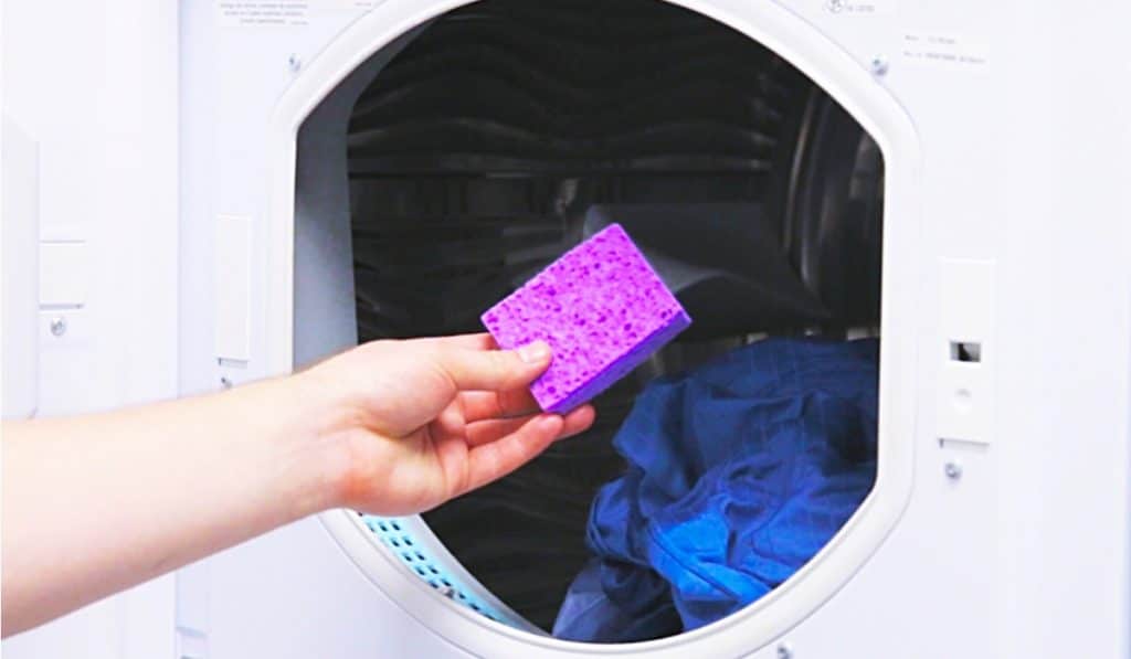 How To make Reusable Dryer Sponges - Easy DIY Dryer Sheets - DIY Cleaning Hacks