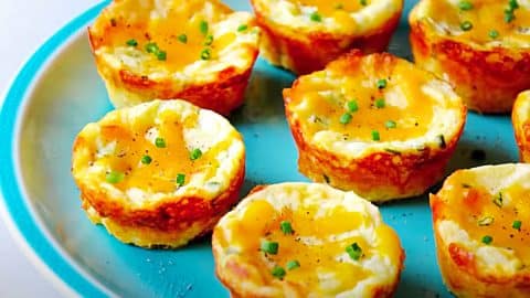 Cheesy Leftover Mashed Potato Muffins Recipe | DIY Joy Projects and Crafts Ideas