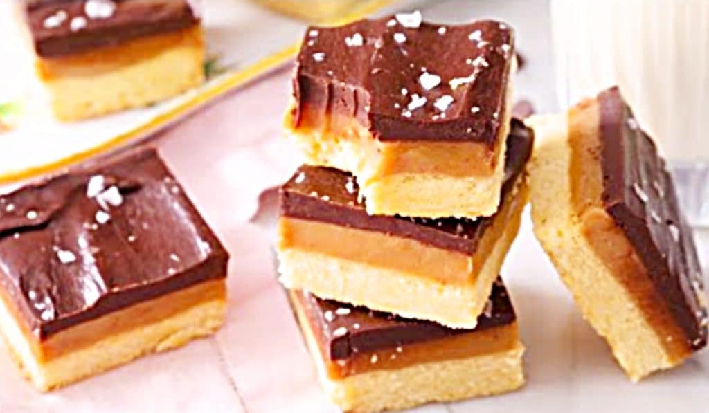 Millionaire's Shortbread Recipe - Easy Snack Ideas - Rich Dessert Ideas