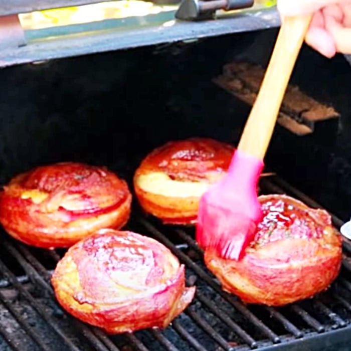 BBQ Onions Recipe - How To BBQ Onions - Easy Meal Ideas