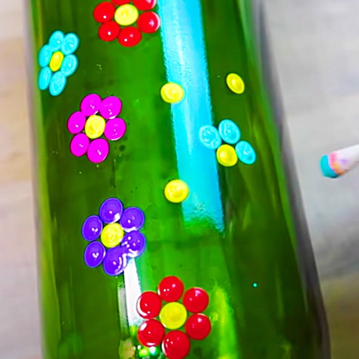 Fun Craft Projects - Cheap Recycled Crafts - Easy Mandala Bottle Project