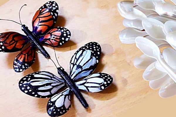 How To Make Butterflies From Plastic Spoons - Easy DIY Butterflies - DIY Monarch Butterflies