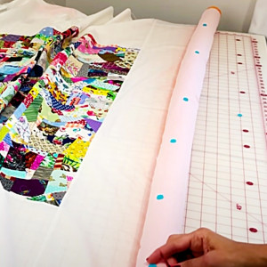 How To Baste A Quilt Using Pool Noodles - DIY Joy