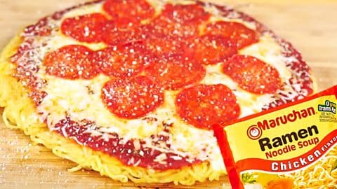 $2 Ramen Pizza Recipe | DIY Joy Projects and Crafts Ideas