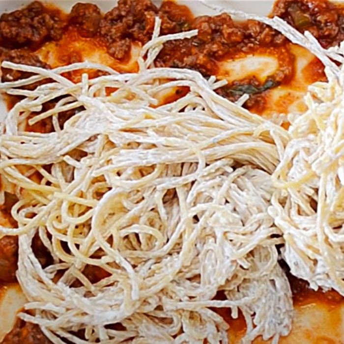 Million Dollar Spaghetti Casserole - Easy Way To Make Spaghetti Casserole - Casserole Recipe Ideas