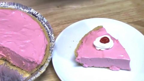 Vintage No-Bake Kool-Aid Pie Recipe | DIY Joy Projects and Crafts Ideas
