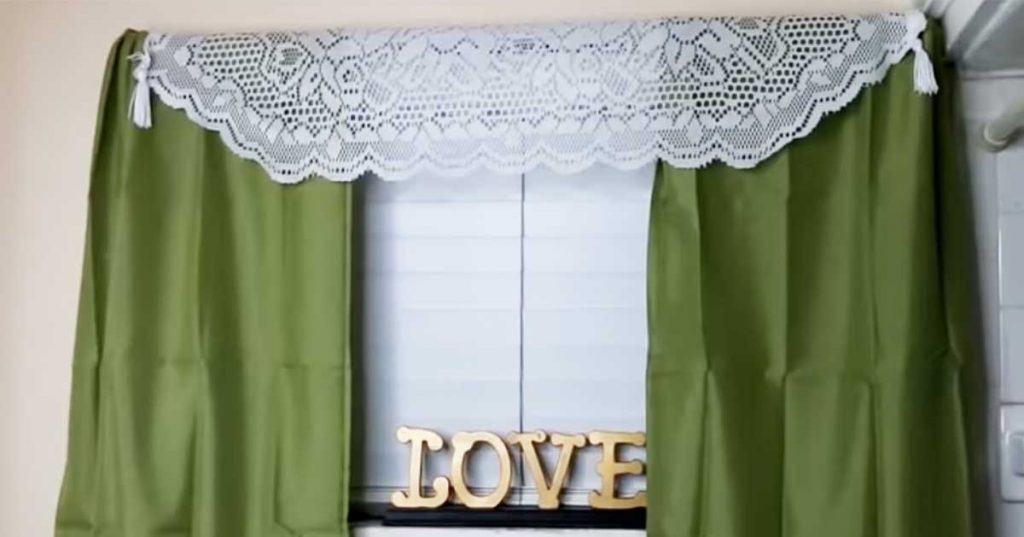 DIY Curtains - Dollar Store Home Decor