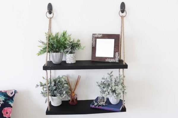 Hanging Shelf DIY - Easy DIY Home Decor
