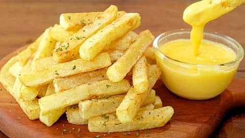 Crispy French Fries With Cheese Sauce Recipe | DIY Joy Projects and Crafts Ideas