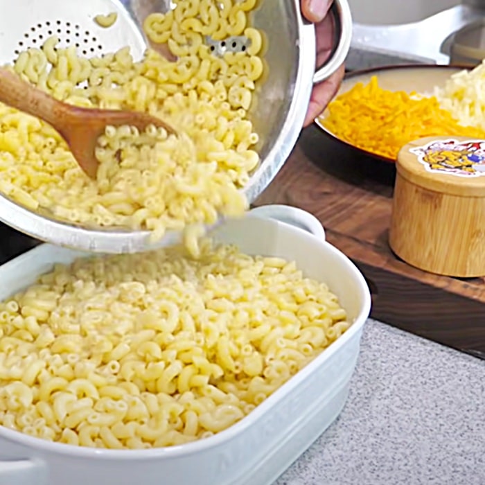 Creamy Mac And Cheese Recipe - Easy Mac And Cheese Recipe - Cheap Casserole Ideas