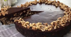 Yummy Chocolate Biscuit Cake Recipe