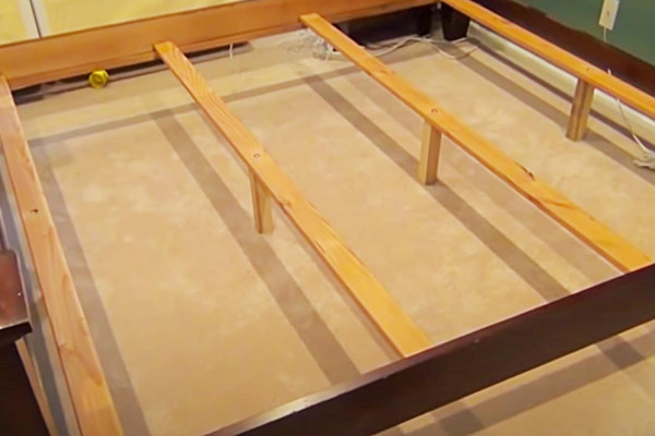 How To Fix A Squeaky Bed - Squeaky Bed Fix - Homme Improvement Ideas