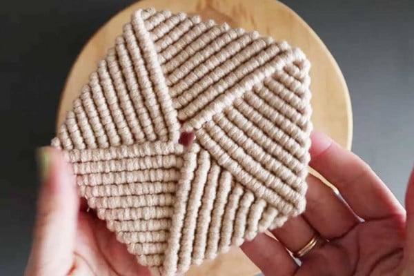 Macrame Coaster - DIY Macrame