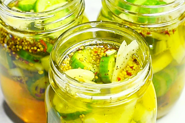 Bread And Butter Refrigerator Pickles - Easy Pickle Recipe - No Water Bath Canning - How To Jar Sweet Pickles - Sweet And Spicy Pickles