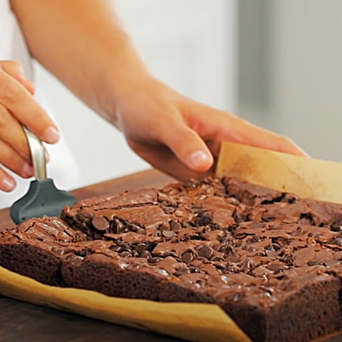 How To Make Classic Brownies - Classic Fudge Brownies - How To Make Brownies - Scratch Brownie Recipe