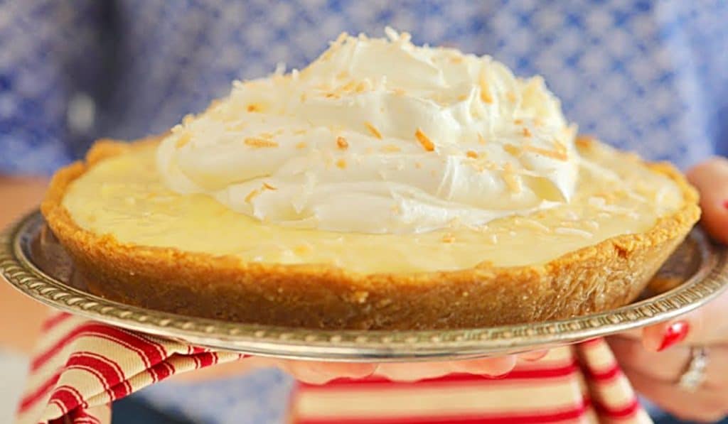 Quick Coconut Pie Recipe - Easy Coconut Cream Pie - How To Make Coconut Cream Pie