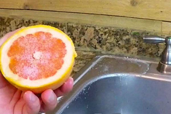 How To Clean A Stainless Steel Sink With Grapefruit And Salt - Easy Grapefruit Cleaner - Non Toxic Cleaner - Homemade Cleaner