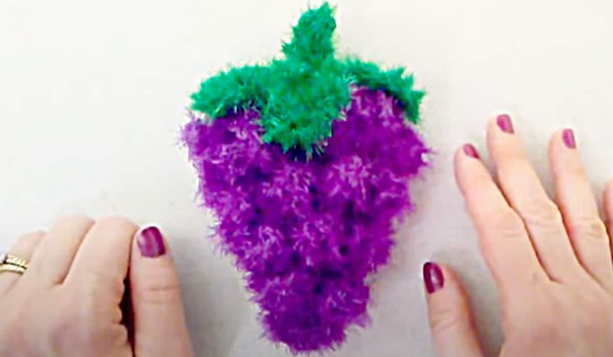 How To Make A Cluster Of Grapes Crochet Dish Scrubby | DIY Joy Projects and Crafts Ideas