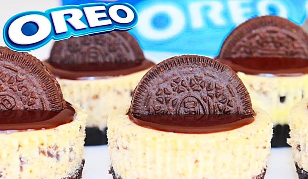 Mini Oreo Cheesecakes Recipe - How To Make Mini Cheesecakes - Easy Dessert Recipe Ideas